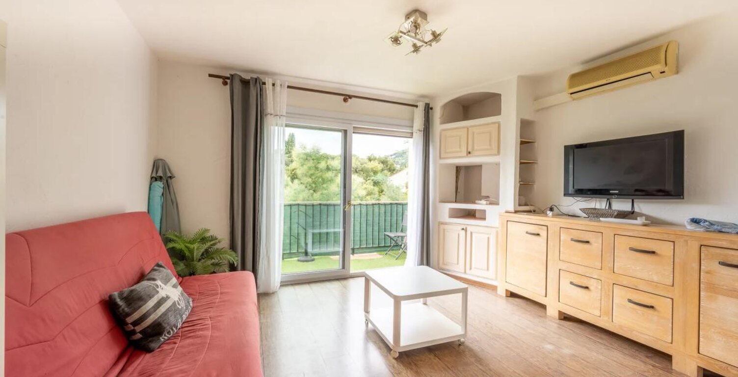 Cavalaire-sur-Mer - Appartement T2 42m2 avec balcon et parking — photo 1