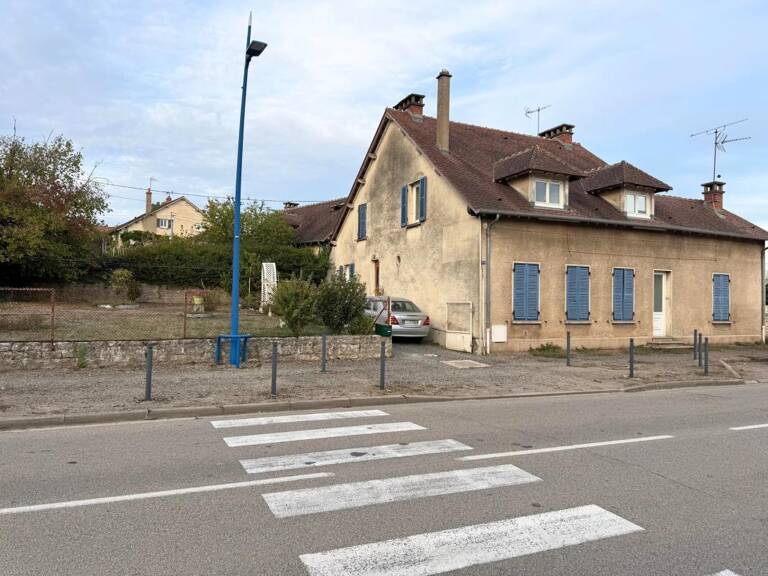 Maison de 8 pièces de 200 m² à Saint-Léger-des-Vignes — photo 1