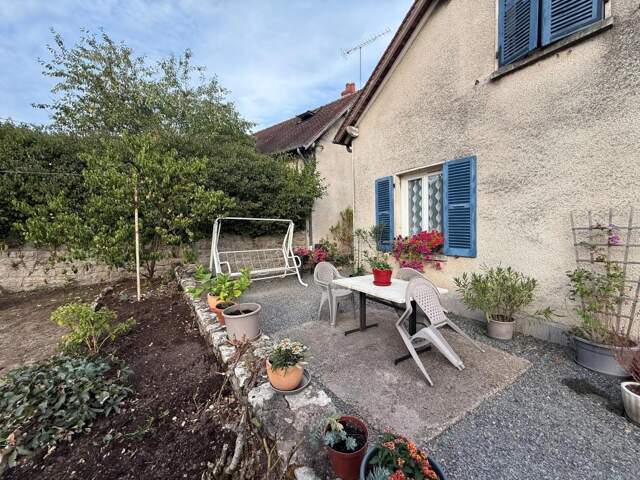 Maison de 8 pièces de 200 m² à Saint-Léger-des-Vignes — photo du bien