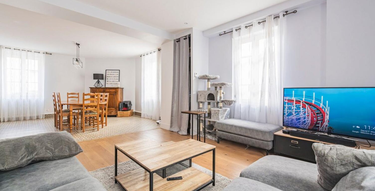 Grande maison ancienne à Sacy, 2km Bezannes, 257m2 — photo 1