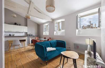Superbe appartement 2 pièces de 46 m² - Lumineux dernier étage avec vue sur les toits - Donne sur rue du loup, Bordeaux — photo du bien