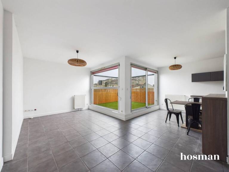 Appartement lumineux de 5 pièces 100m2 - Terrasse et parking - Cours Du Médoc, Bordeaux — photo 1