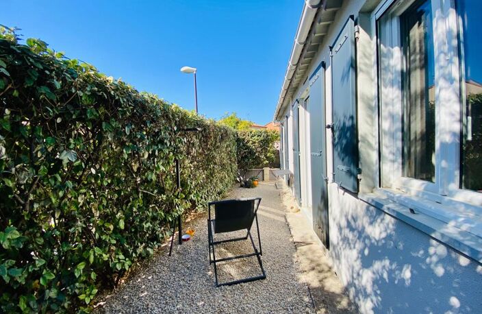 Baisse de prix, urgent : Villa en parfait état avec piscine, au calme et sans vis-à-vis — photo 3