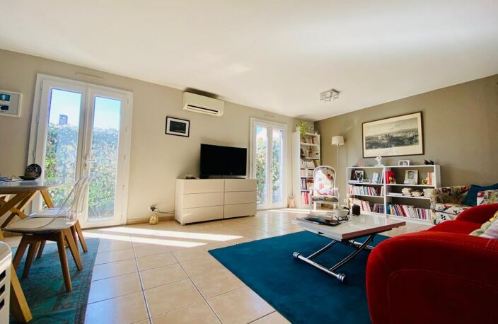Baisse de prix, urgent : Villa en parfait état avec piscine, au calme et sans vis-à-vis — photo 5