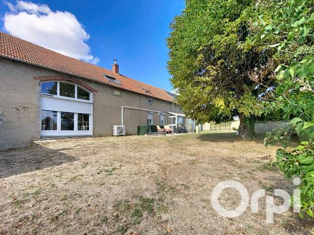 Longère rénovée sur plus de 1700m² de terrain — photo du bien