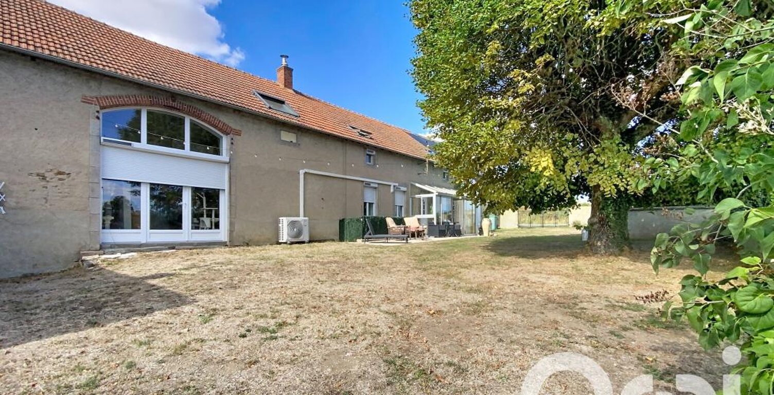 Longère rénovée sur plus de 1700m² de terrain — photo 1