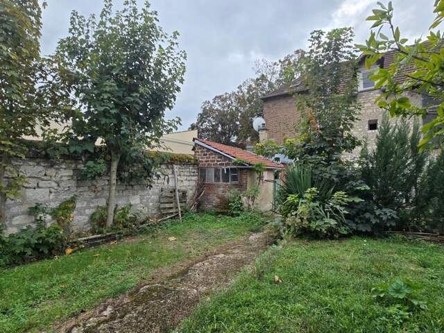 Maison de charme en pierre et brique de 71 m² avec grand jardin – Vernon (Direction Paris) — photo du bien