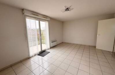 Appartement À Louer Type 3 Saint Hilaire Saint Mesmin — photo du bien