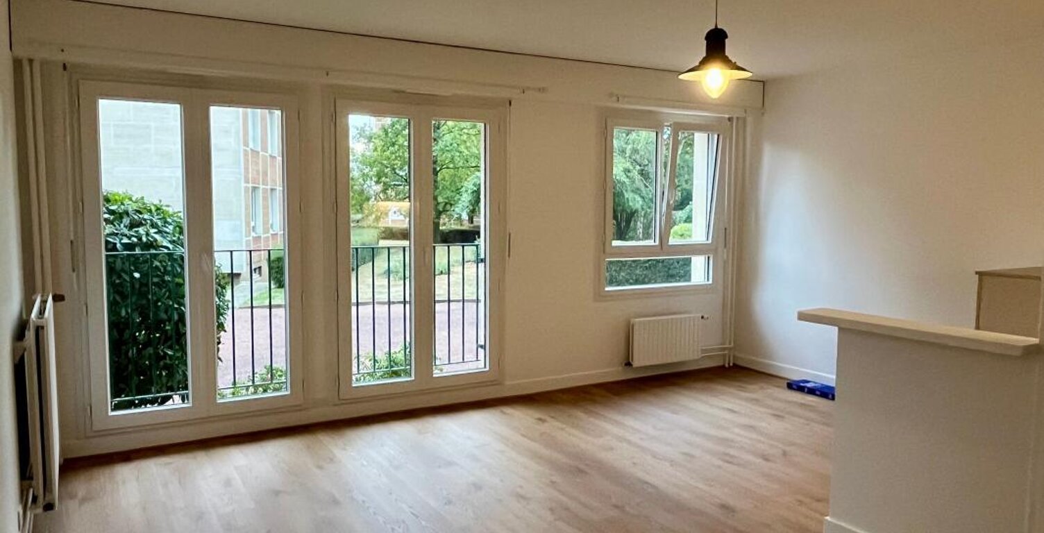 Appartement Versailles 1 pièce(s) 38.49 m2 — photo 1