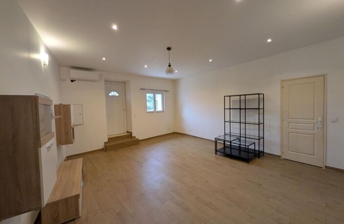 Appartement À Louer — photo 2