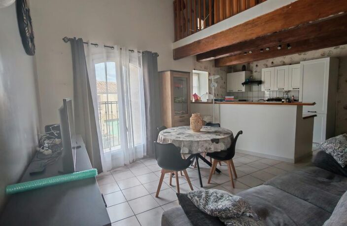 Maison de village À Louer centre de Rochefort du Gard — photo 3