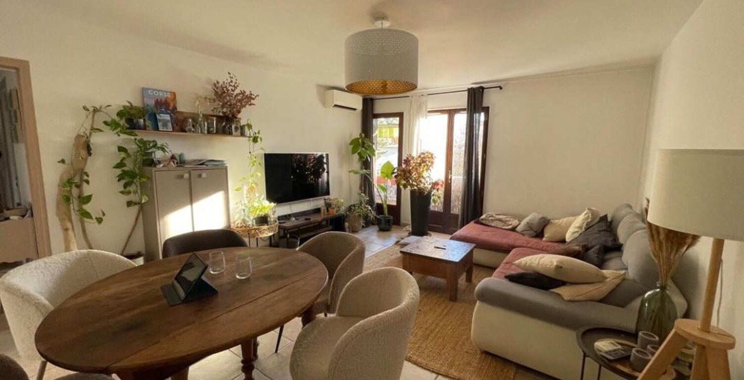 Appartement T3 84120 PERTUIS À Louer — photo 1