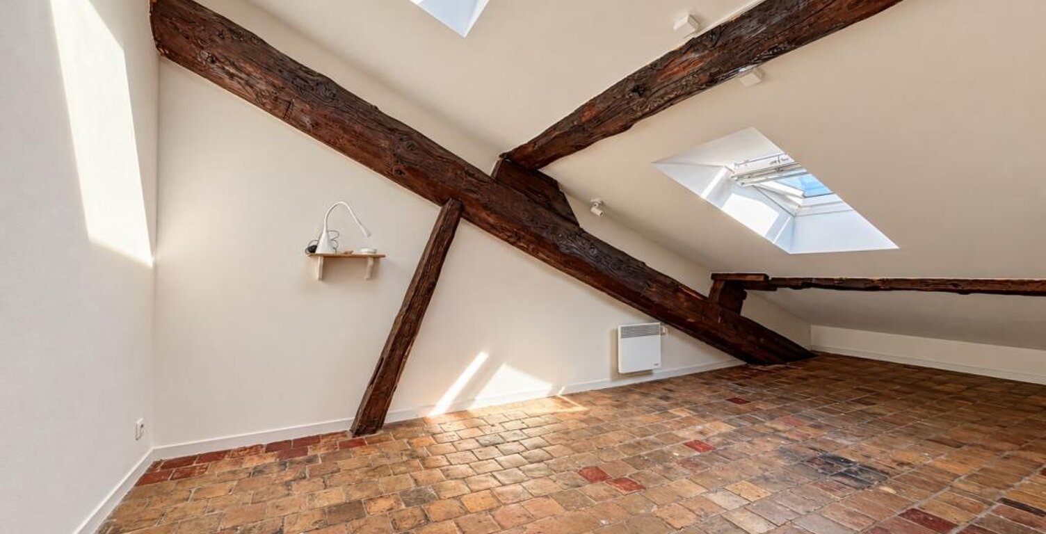 METRO MASSENA - STUDIO 12.68m2 CARREZ (26.70m2 AU SOL) — photo 1