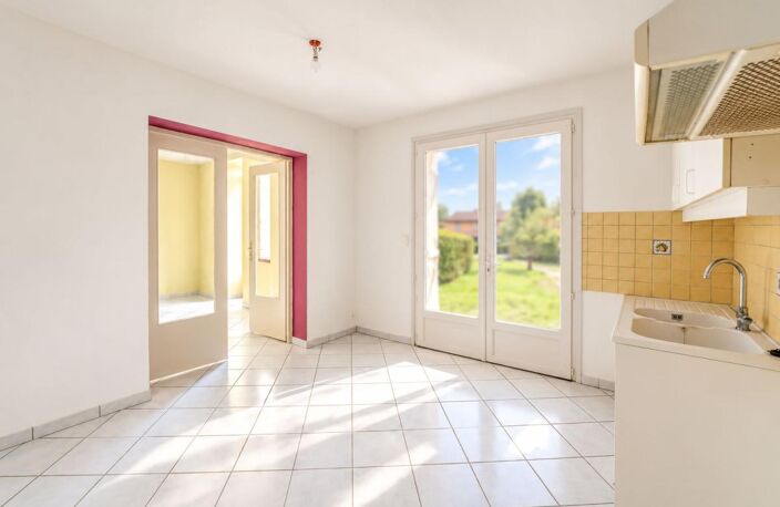 Maison T4 de 103,53 m² avec terrain de 395 m² – Saint-Jean-de-Thurigneux — photo 3