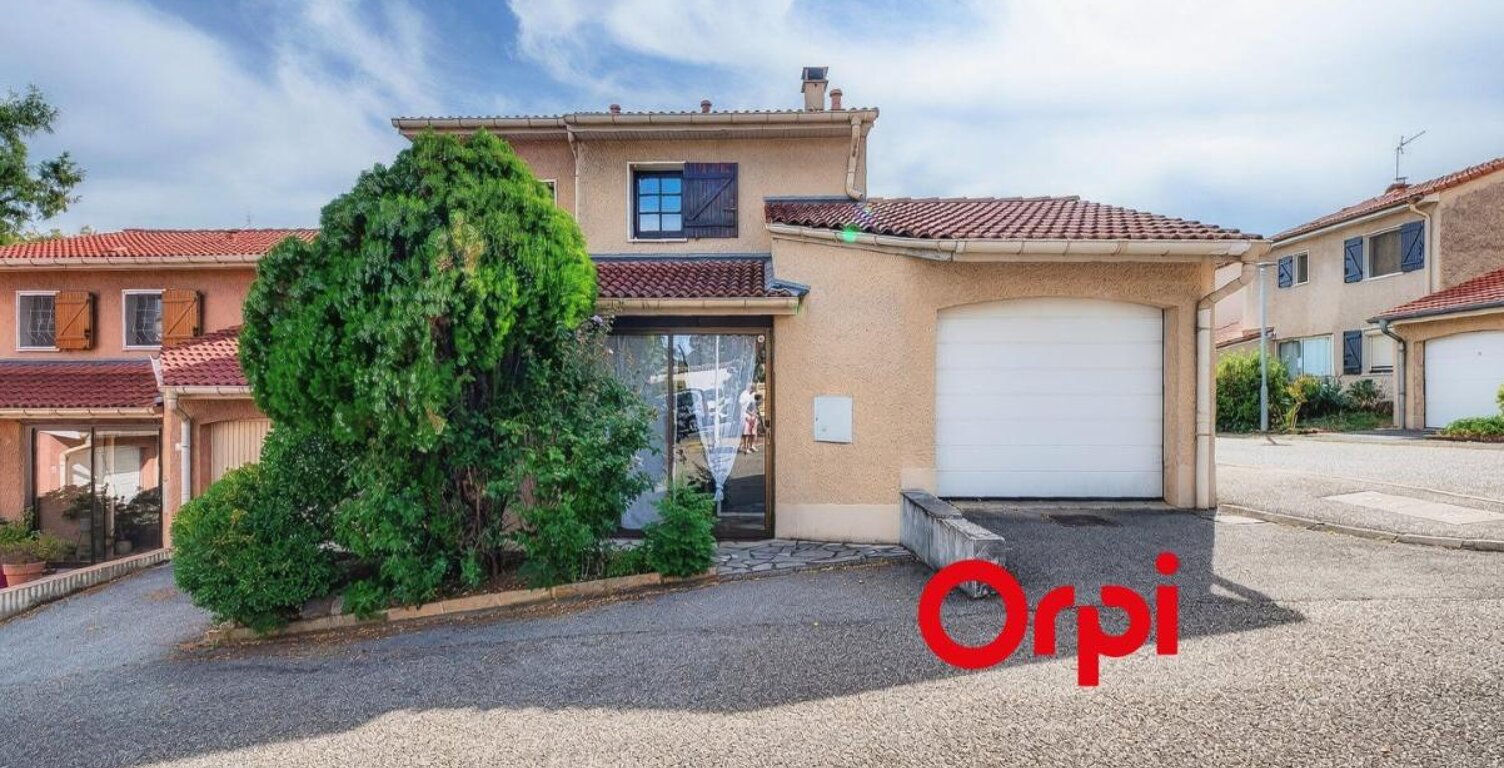Jolie maison rénovée en lotissement clôt — photo 1