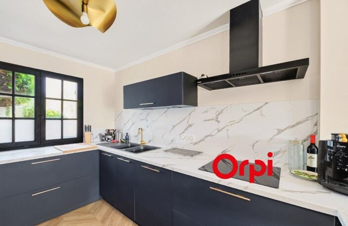 Jolie maison rénovée en lotissement clôt — photo 3