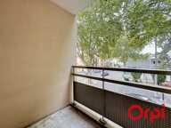 Grand appartement T2 avec terrasse, cave et garage fermé — photo 2