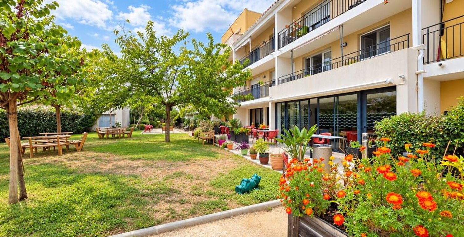 PEZENAS - T2 parking/balcon -   investisseur LMNP — photo 1