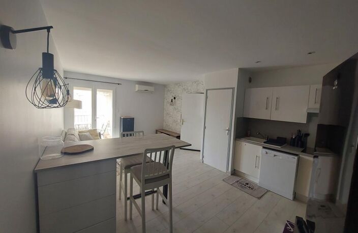 Appartement MEUBLE À Louer DISPONIBLE au 08/10/2026 — photo 2