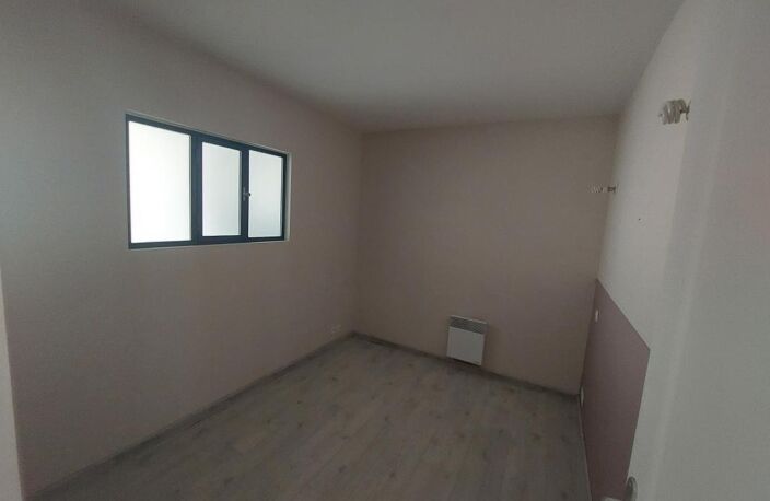 Appartement MEUBLE À Louer DISPONIBLE au 08/10/2026 — photo 4