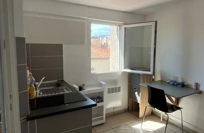 LOGEMENT UNE PIÈCE DE 9,85 M² PROCHE DU CENTRE DE TOULON — photo 2