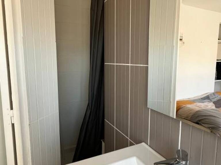 LOGEMENT UNE PIÈCE DE 9,85 M² PROCHE DU CENTRE DE TOULON — photo 1