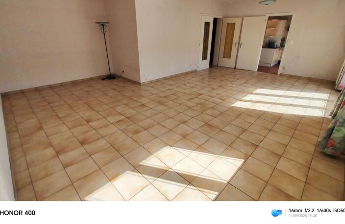 THIONVILLE : Appartement F6 136 m² / garage / balcon / cave / ascenseur — photo 2