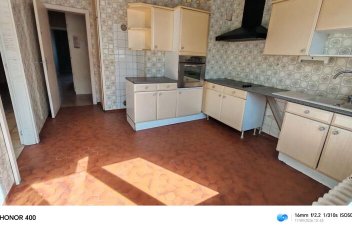 THIONVILLE : Appartement F6 136 m² / garage / balcon / cave / ascenseur — photo 4