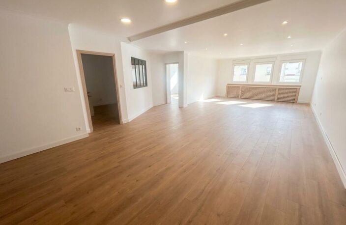 Appartement À Vendre — photo 2