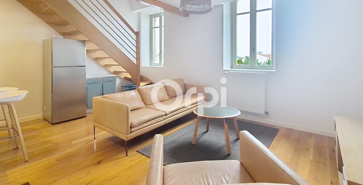 T4 meublé Boulevard Charlemagne — photo 1