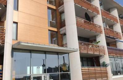 Appartement Studio Meublé À Louer, secteur les Docks, Le Havre — photo du bien