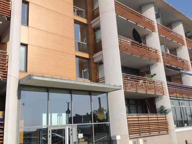 Appartement Studio Meublé À Louer, secteur les Docks, Le Havre — photo du bien