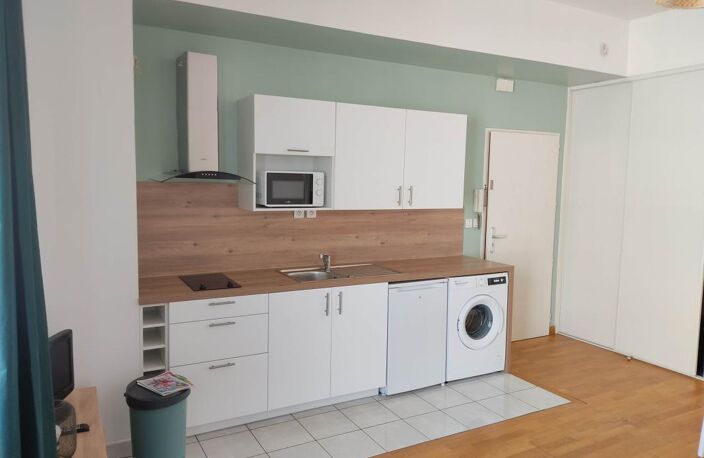 Appartement Studio Meublé À Louer, secteur les Docks, Le Havre — photo 2
