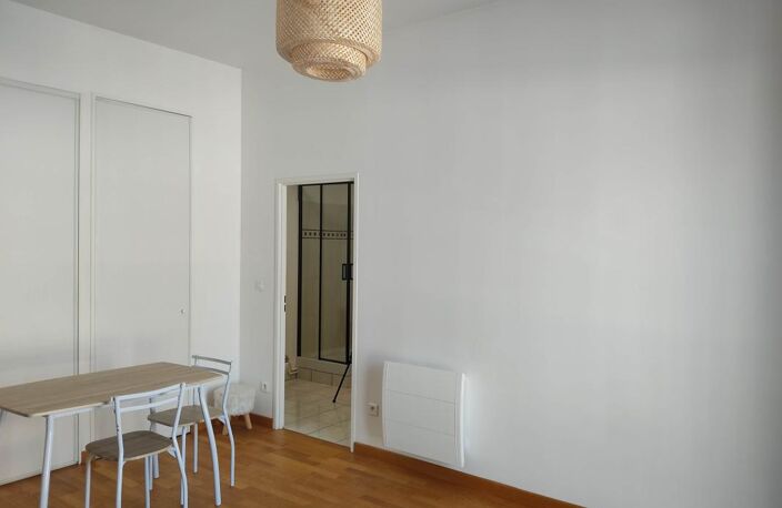 Appartement Studio Meublé À Louer, secteur les Docks, Le Havre — photo 4