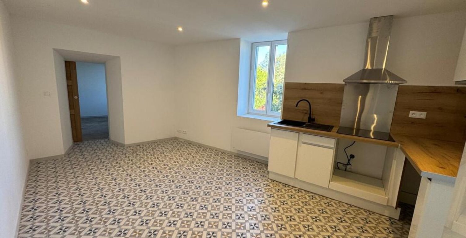À louer – Appartement T3 rénové avec terrasse à Gagnières — photo 1