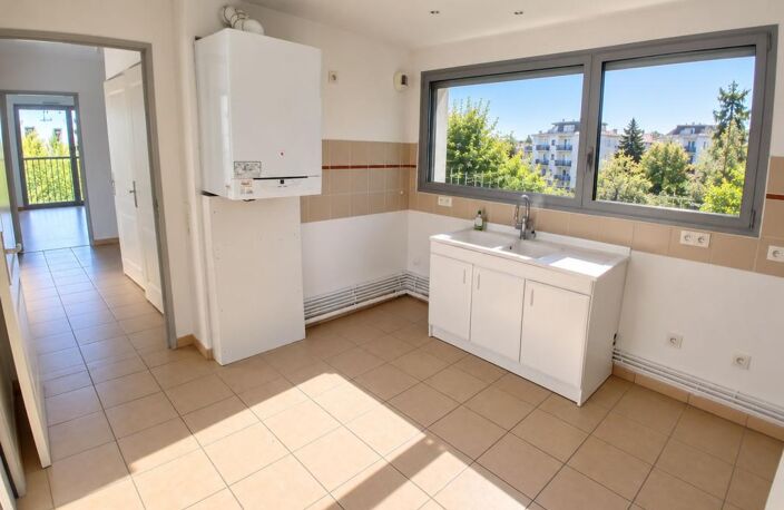 Appartement À Louer — photo 3