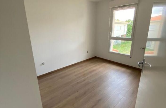SAINT JORY, villa T4 récente en duplex de 87 m² avec jardin — photo 3