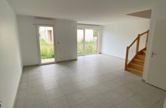 SAINT JORY, villa T4 récente en duplex de 87 m² avec jardin — photo 4