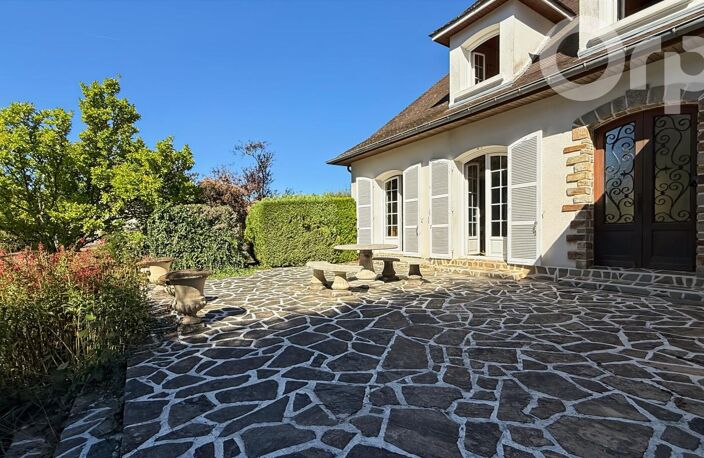   MAISON DE CARACTÈRE SEMI-ENTERRÉE – 158 M² – 4 CHAMBRES – 7 100 M² DE TERRAIN – AMBAZAC — photo 4