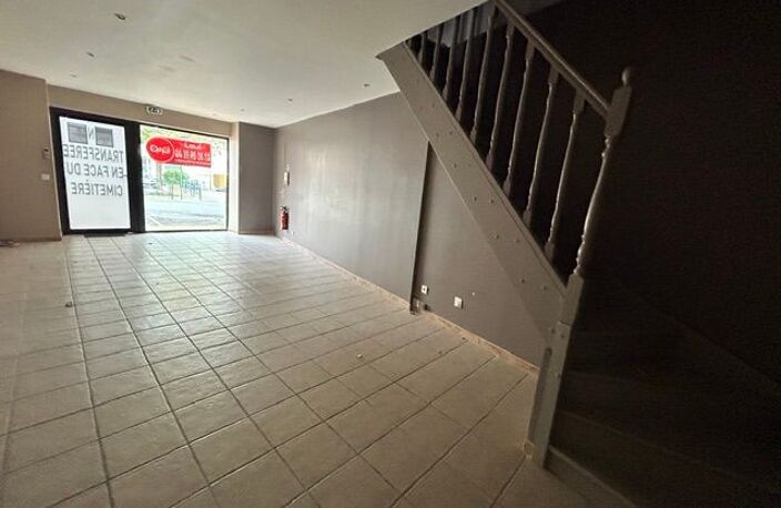 Bien Commercial À Louer — photo 2