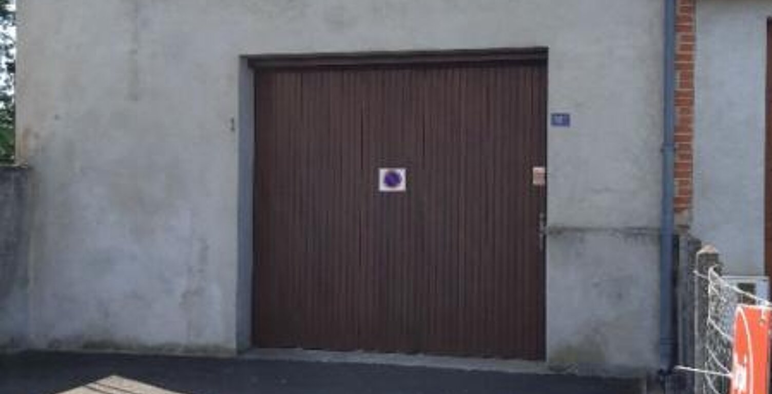 Local à louer / Joue Les Tours 25 m2 — photo 1
