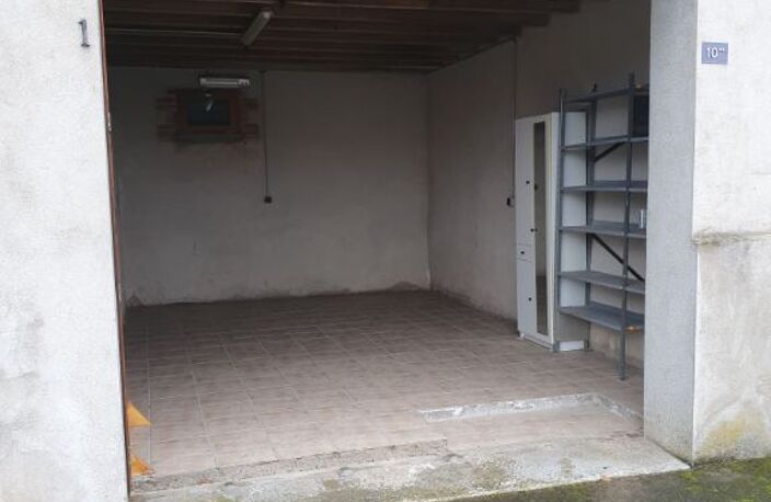 Local à louer / Joue Les Tours 25 m2 — photo 3