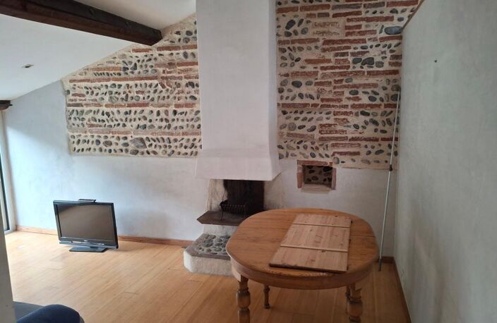 TOULOUSE / PLACE DUPUY / APPARTEMENT T2 31 M² AVEC TERRASSE 6 m² VUE JARDIN / ASCENSEUR — photo 2