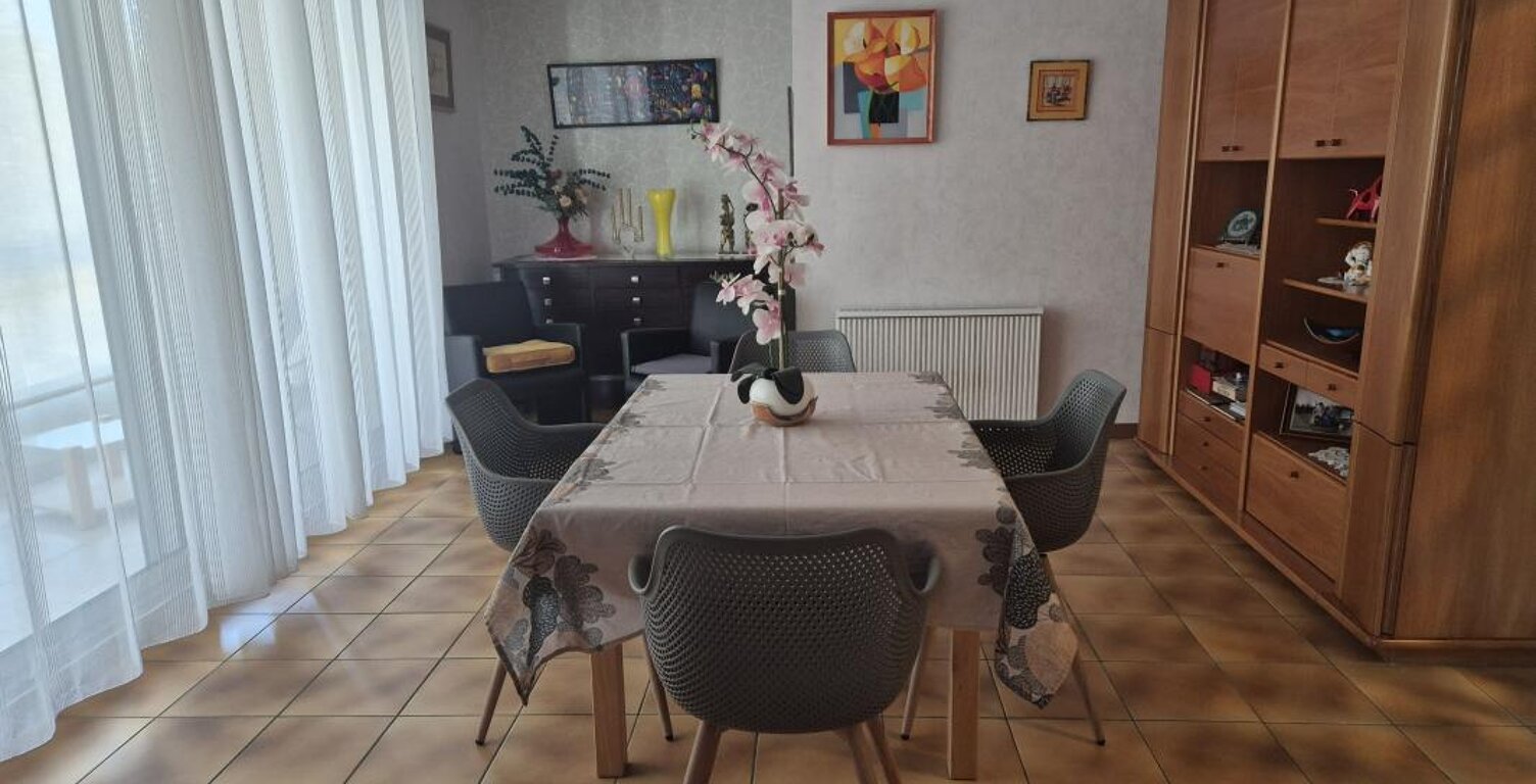 Centre Ville Redon - Appartement T4 avec loggia, cave et parking privé — photo 1