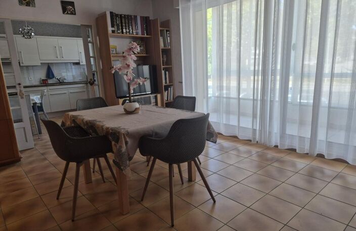 Centre Ville Redon - Appartement T4 avec loggia, cave et parking privé — photo 2
