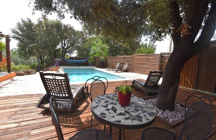 Villa 145 m² plain-pied, piscine  au sel, chauffée & pool house, 1 300 m² de terrain — photo 4