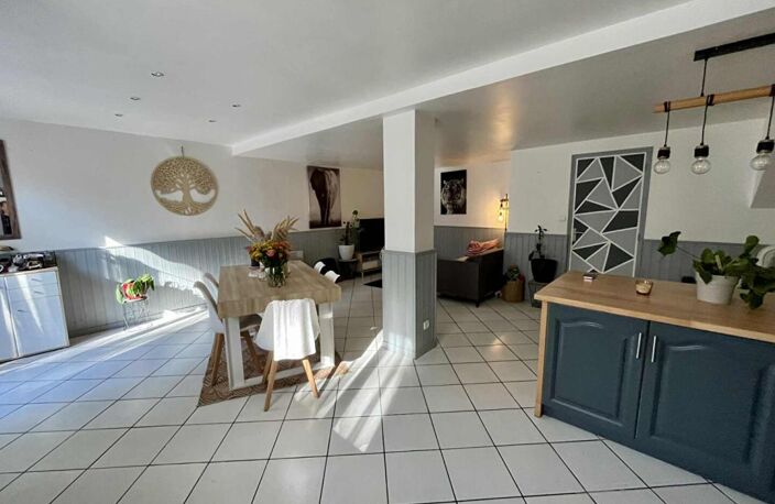 Maison Château L'Evêque 130 m2 avec garage et jardin — photo 5