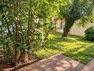 Ensemble immobilier. Immeuble de rapport avec 13 appartements loués meublés sur TALENCE. Rapport net 77616 euros — photo 2