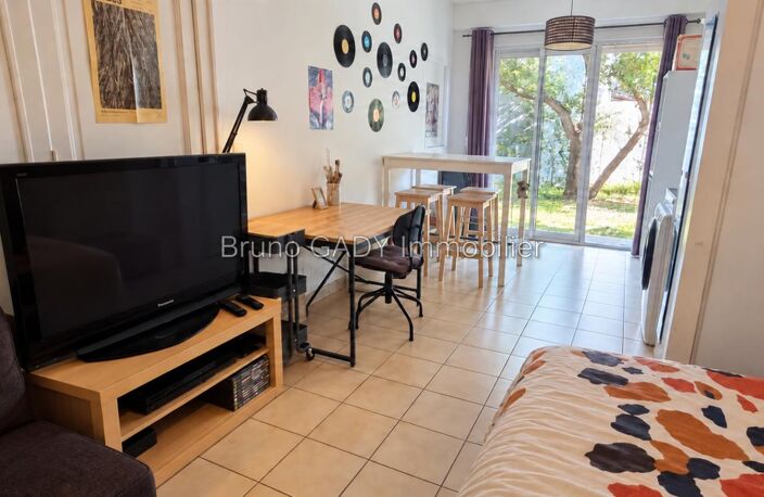 Ensemble immobilier. Immeuble de rapport avec 13 appartements loués meublés sur TALENCE. Rapport net 77616 euros — photo 5