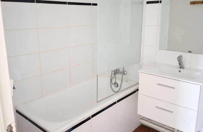 AUXERRE CENTRE Appartement 61 m²  3 pièces — photo 5